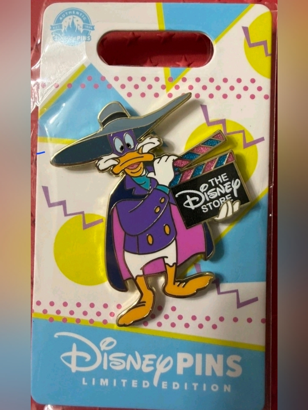 SOLD NYC Disney Store Pin Trading Event Darkwing Duck Scene Makers Pin LE 500